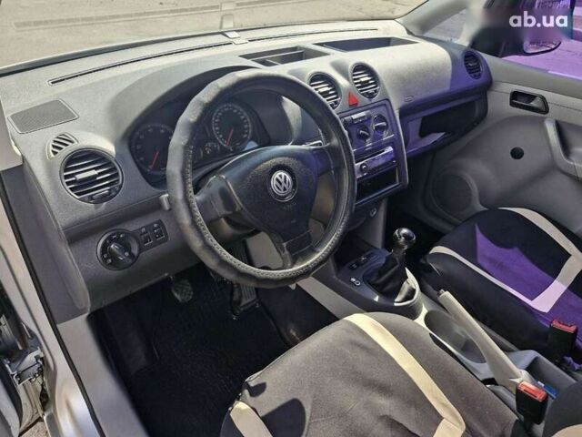 Фольксваген Кадди, объемом двигателя 1.6 л и пробегом 639 тыс. км за 5599 $, фото 12 на Automoto.ua