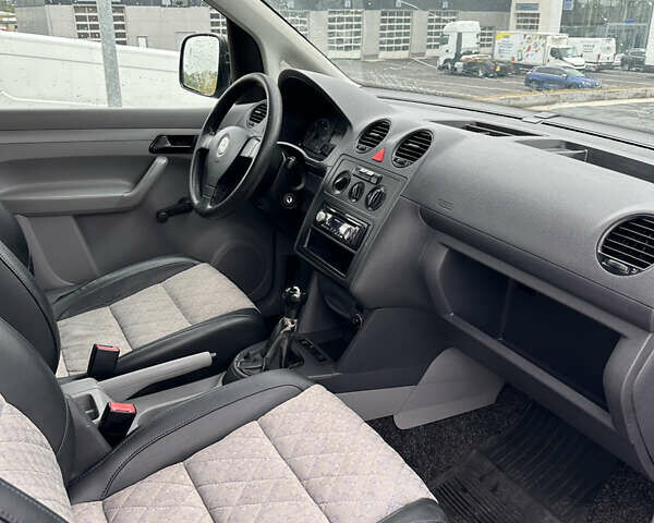 Фольксваген Кадди, объемом двигателя 1.9 л и пробегом 355 тыс. км за 6500 $, фото 33 на Automoto.ua