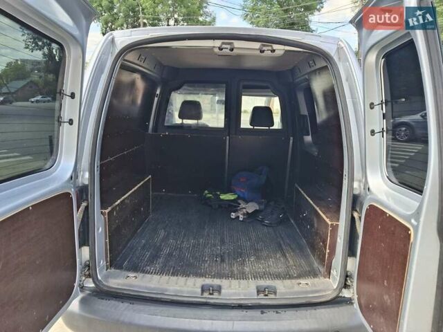 Фольксваген Кадді, об'ємом двигуна 1.6 л та пробігом 234 тис. км за 8300 $, фото 5 на Automoto.ua