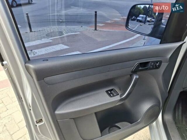 Фольксваген Кадді, об'ємом двигуна 1.6 л та пробігом 234 тис. км за 8300 $, фото 10 на Automoto.ua