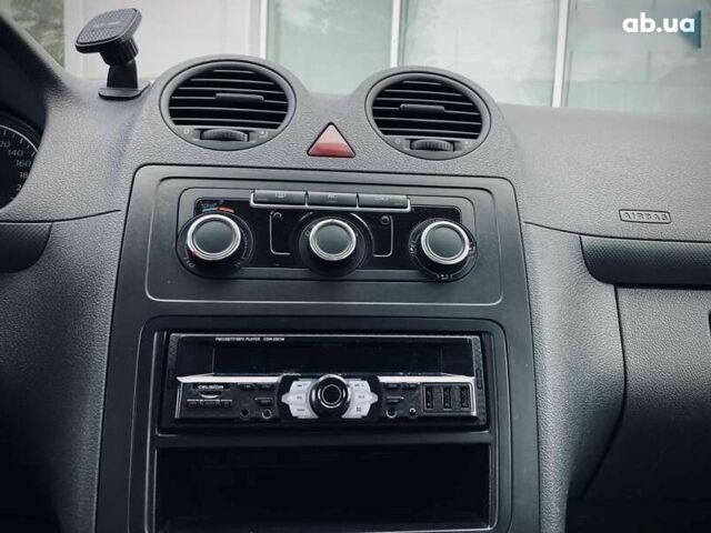 Фольксваген Кадди, объемом двигателя 1.6 л и пробегом 242 тыс. км за 8700 $, фото 17 на Automoto.ua