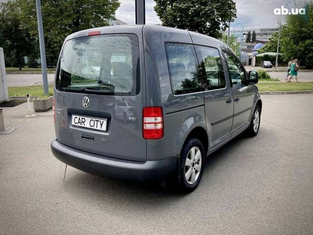 Фольксваген Кадди, объемом двигателя 1.6 л и пробегом 242 тыс. км за 8700 $, фото 6 на Automoto.ua