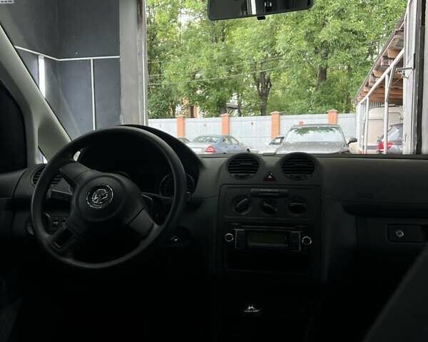 Фольксваген Кадди, объемом двигателя 1.2 л и пробегом 270 тыс. км за 8100 $, фото 2 на Automoto.ua