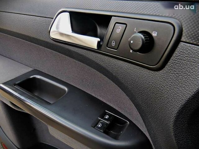 Фольксваген Кадди, объемом двигателя 1.6 л и пробегом 207 тыс. км за 10550 $, фото 6 на Automoto.ua