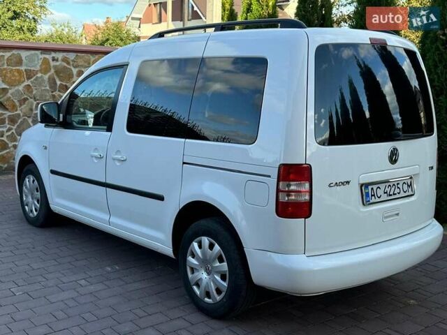 Фольксваген Кадди, объемом двигателя 1.6 л и пробегом 205 тыс. км за 9500 $, фото 11 на Automoto.ua