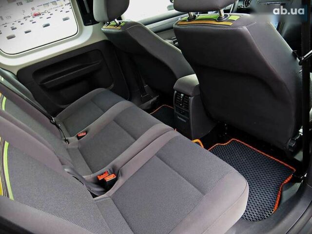 Фольксваген Кадди, объемом двигателя 1.6 л и пробегом 207 тыс. км за 10550 $, фото 15 на Automoto.ua