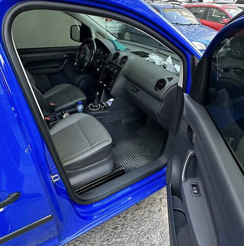 Фольксваген Кадді, об'ємом двигуна 1.6 л та пробігом 194 тис. км за 8500 $, фото 5 на Automoto.ua