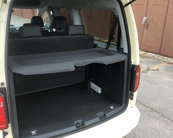 Фольксваген Кадди, объемом двигателя 2 л и пробегом 236 тыс. км за 14600 $, фото 32 на Automoto.ua