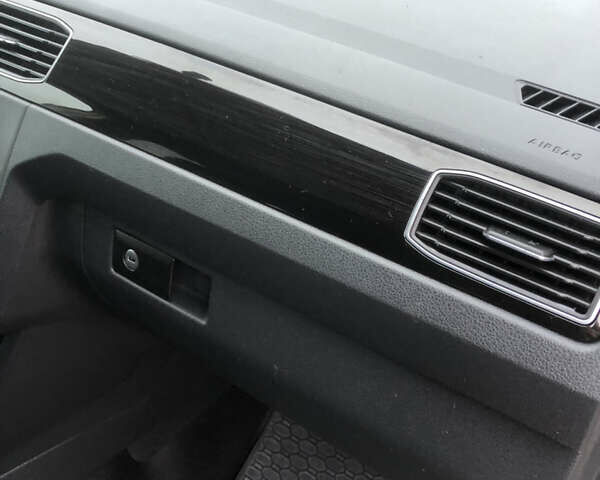 Фольксваген Кадди, объемом двигателя 2 л и пробегом 236 тыс. км за 14600 $, фото 43 на Automoto.ua