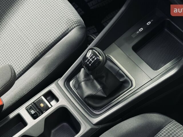 купити нове авто Фольксваген Кадді 2025 року від офіційного дилера Автодім Атлант на Вацлава Гавела Фольксваген фото