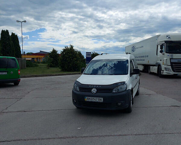 Білий Фольксваген Caddy пасс., об'ємом двигуна 1.6 л та пробігом 285 тис. км за 8700 $, фото 6 на Automoto.ua