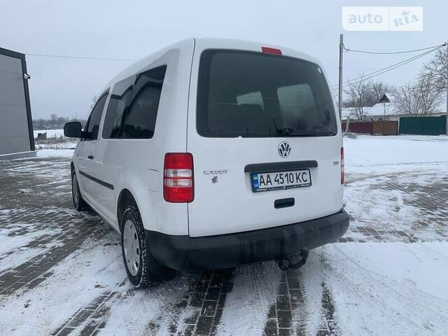 Білий Фольксваген Caddy пасс., об'ємом двигуна 1.2 л та пробігом 180 тис. км за 6900 $, фото 8 на Automoto.ua