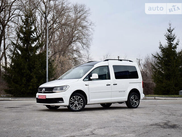 Білий Фольксваген Caddy пасс., об'ємом двигуна 2 л та пробігом 213 тис. км за 17200 $, фото 74 на Automoto.ua