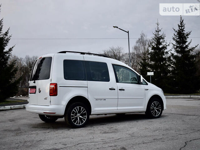 Білий Фольксваген Caddy пасс., об'ємом двигуна 2 л та пробігом 213 тис. км за 17200 $, фото 84 на Automoto.ua