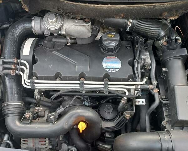Сірий Фольксваген Caddy пасс., об'ємом двигуна 1.9 л та пробігом 265 тис. км за 4700 $, фото 23 на Automoto.ua