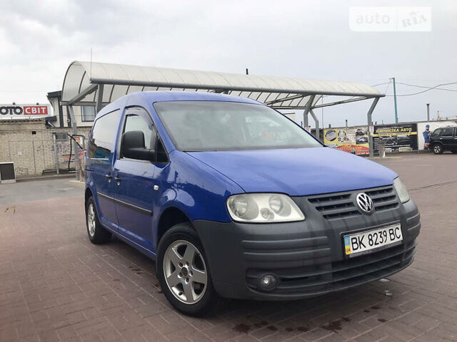 Синій Фольксваген Caddy пасс., об'ємом двигуна 2 л та пробігом 398 тис. км за 5000 $, фото 1 на Automoto.ua