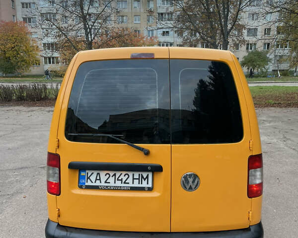 Желтый Фольксваген Кадди, объемом двигателя 1.97 л и пробегом 250 тыс. км за 5000 $, фото 10 на Automoto.ua