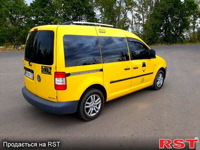 Желтый Фольксваген Кадди, объемом двигателя 2 л и пробегом 300 тыс. км за 4750 $, фото 1 на Automoto.ua