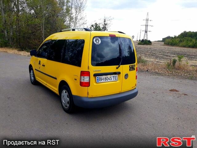 Желтый Фольксваген Кадди, объемом двигателя 2 л и пробегом 300 тыс. км за 4750 $, фото 6 на Automoto.ua