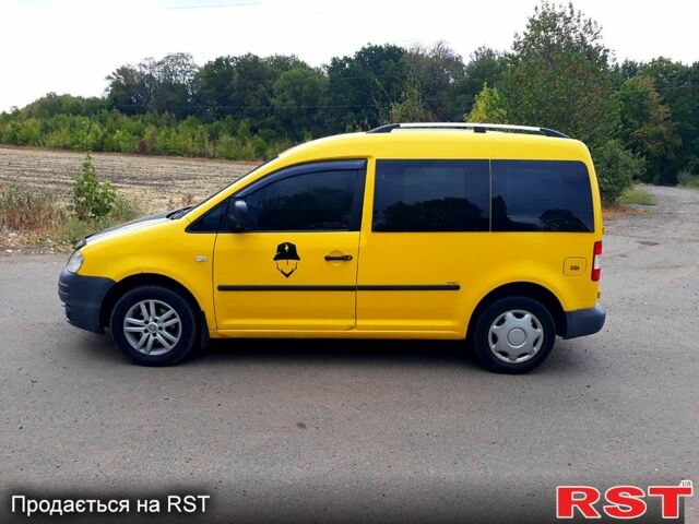 Желтый Фольксваген Кадди, объемом двигателя 2 л и пробегом 300 тыс. км за 4750 $, фото 5 на Automoto.ua