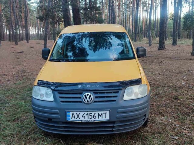Желтый Фольксваген Кадди, объемом двигателя 2 л и пробегом 315 тыс. км за 4000 $, фото 2 на Automoto.ua