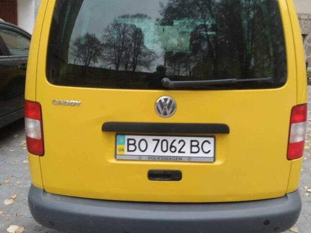 Желтый Фольксваген Кадди, объемом двигателя 2 л и пробегом 204 тыс. км за 4800 $, фото 9 на Automoto.ua