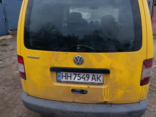 Желтый Фольксваген Кадди, объемом двигателя 2 л и пробегом 308 тыс. км за 3500 $, фото 2 на Automoto.ua