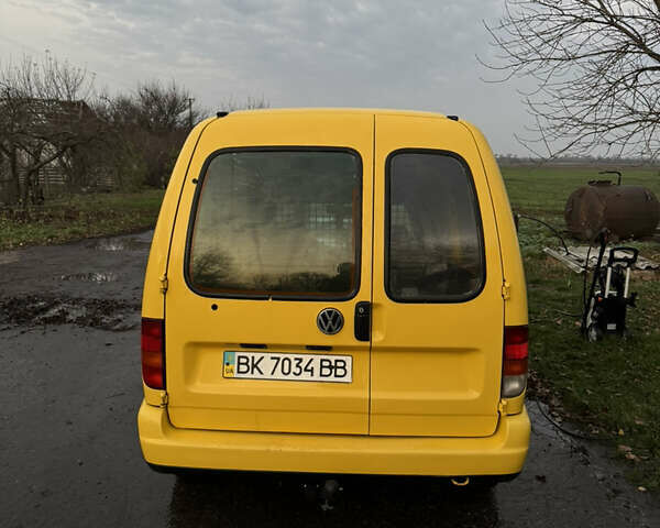 Желтый Фольксваген Кадди, объемом двигателя 1.9 л и пробегом 270 тыс. км за 3200 $, фото 3 на Automoto.ua