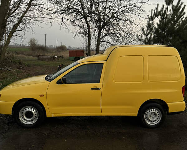 Желтый Фольксваген Кадди, объемом двигателя 1.9 л и пробегом 270 тыс. км за 3200 $, фото 1 на Automoto.ua
