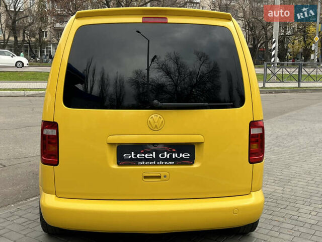 Желтый Фольксваген Кадди, объемом двигателя 2 л и пробегом 327 тыс. км за 6999 $, фото 4 на Automoto.ua