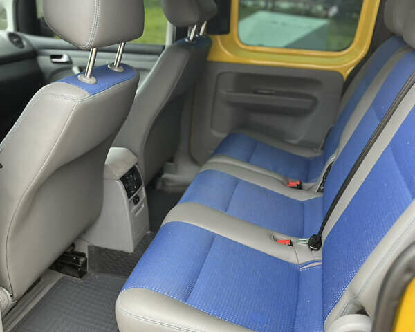 Желтый Фольксваген Кадди, объемом двигателя 2 л и пробегом 327 тыс. км за 6999 $, фото 14 на Automoto.ua