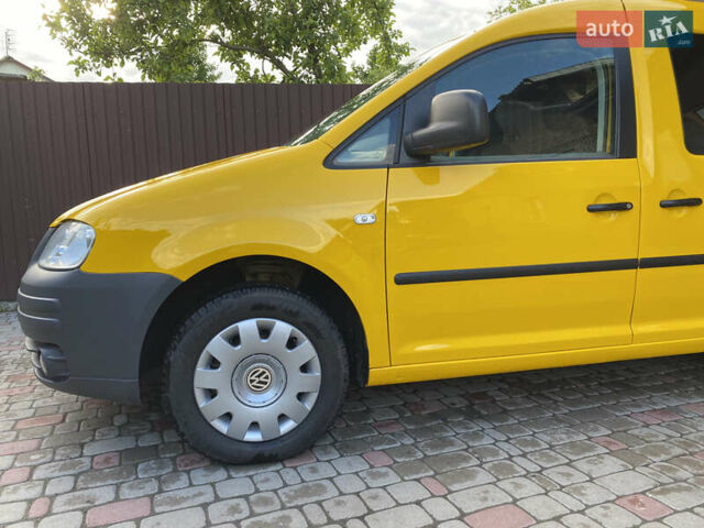 Желтый Фольксваген Кадди, объемом двигателя 1.97 л и пробегом 192 тыс. км за 5700 $, фото 15 на Automoto.ua