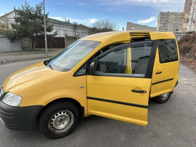 Желтый Фольксваген Кадди, объемом двигателя 2 л и пробегом 200 тыс. км за 3890 $, фото 19 на Automoto.ua