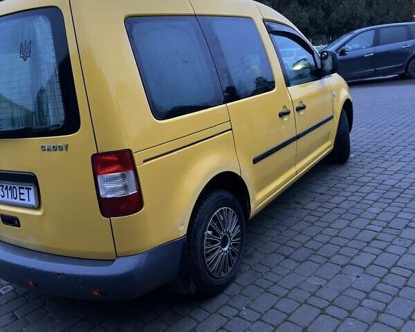 Жовтий Фольксваген Кадді, об'ємом двигуна 1.97 л та пробігом 270 тис. км за 3800 $, фото 4 на Automoto.ua
