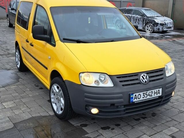 Желтый Фольксваген Кадди, объемом двигателя 2 л и пробегом 250 тыс. км за 5500 $, фото 3 на Automoto.ua