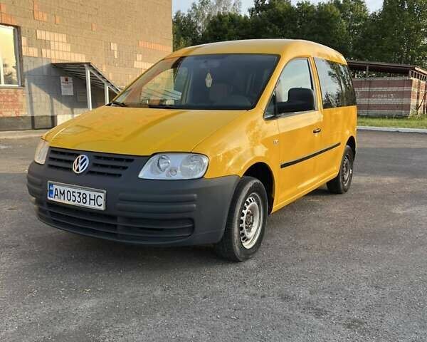 Желтый Фольксваген Кадди, объемом двигателя 1.97 л и пробегом 182 тыс. км за 6300 $, фото 5 на Automoto.ua