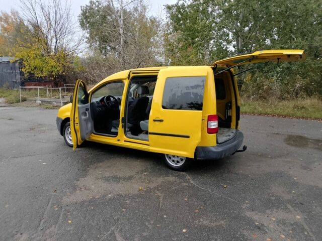 Желтый Фольксваген Кадди, объемом двигателя 2 л и пробегом 295 тыс. км за 4900 $, фото 8 на Automoto.ua