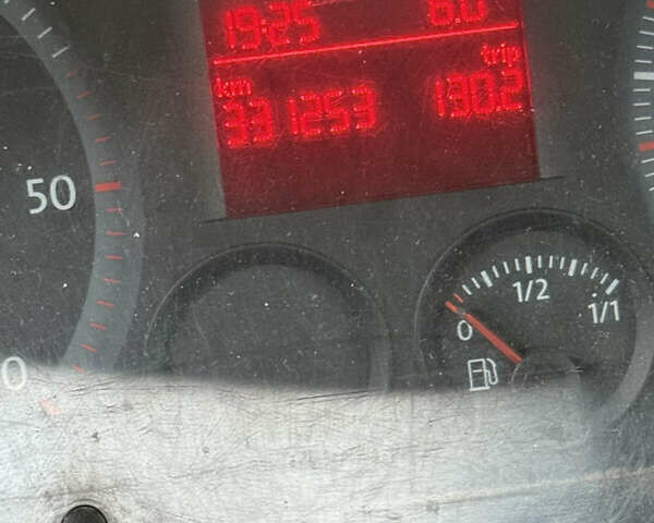 Желтый Фольксваген Кадди, объемом двигателя 2 л и пробегом 331 тыс. км за 4750 $, фото 16 на Automoto.ua