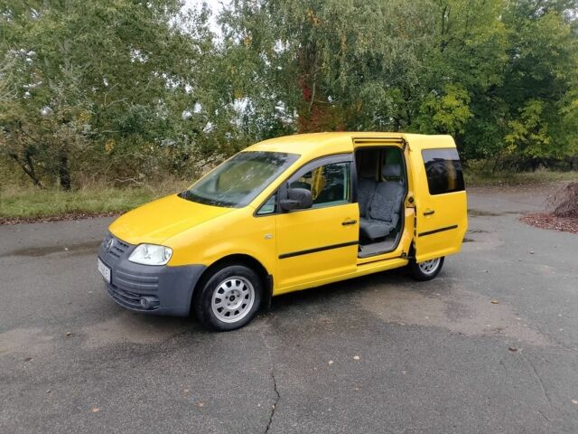 Желтый Фольксваген Кадди, объемом двигателя 2 л и пробегом 295 тыс. км за 4900 $, фото 11 на Automoto.ua