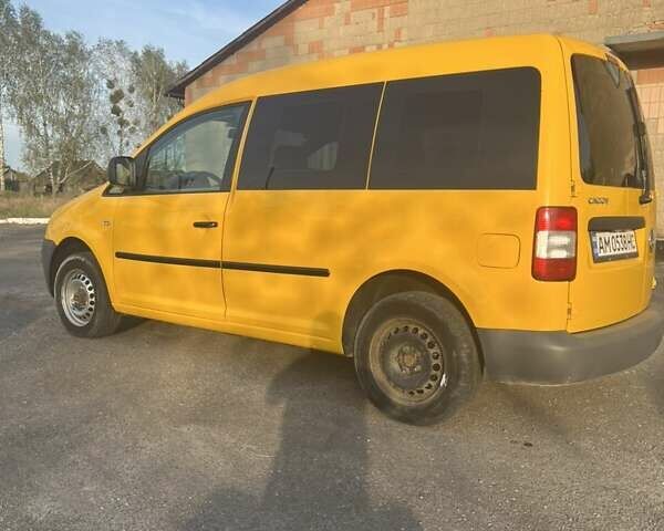 Желтый Фольксваген Кадди, объемом двигателя 1.97 л и пробегом 182 тыс. км за 6300 $, фото 4 на Automoto.ua