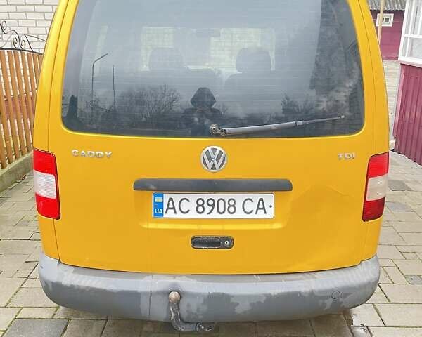 Желтый Фольксваген Кадди, объемом двигателя 1.9 л и пробегом 281 тыс. км за 5300 $, фото 1 на Automoto.ua