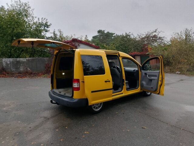 Желтый Фольксваген Кадди, объемом двигателя 2 л и пробегом 295 тыс. км за 4900 $, фото 9 на Automoto.ua