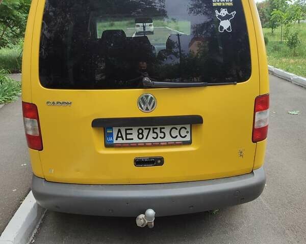 Желтый Фольксваген Кадди, объемом двигателя 1.97 л и пробегом 232 тыс. км за 5000 $, фото 3 на Automoto.ua