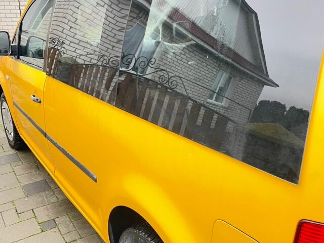 Желтый Фольксваген Кадди, объемом двигателя 1.9 л и пробегом 281 тыс. км за 5300 $, фото 1 на Automoto.ua