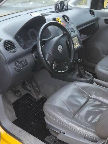 Жовтий Фольксваген Кадді, об'ємом двигуна 1.9 л та пробігом 205 тис. км за 5500 $, фото 9 на Automoto.ua