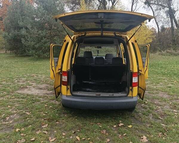 Желтый Фольксваген Кадди, объемом двигателя 1.9 л и пробегом 334 тыс. км за 5000 $, фото 5 на Automoto.ua