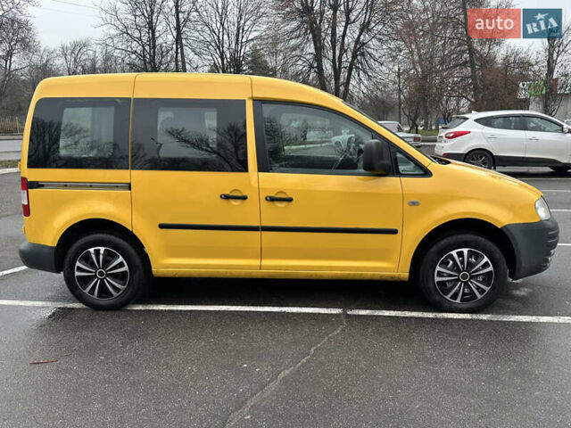 Жовтий Фольксваген Кадді, об'ємом двигуна 1.97 л та пробігом 252 тис. км за 4950 $, фото 4 на Automoto.ua