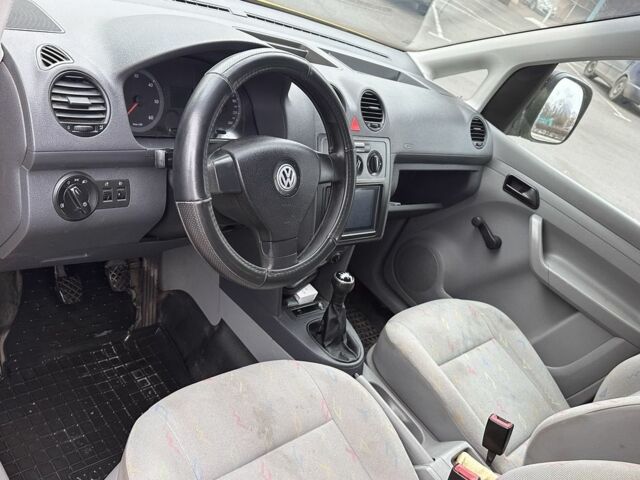 Желтый Фольксваген Кадди, объемом двигателя 2 л и пробегом 252 тыс. км за 4950 $, фото 12 на Automoto.ua