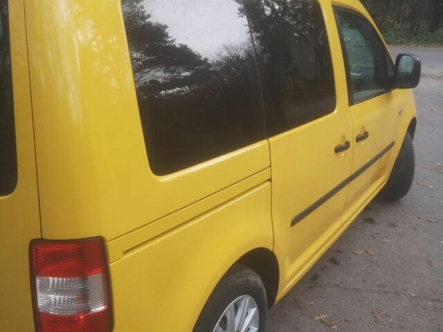 Желтый Фольксваген Кадди, объемом двигателя 2 л и пробегом 191 тыс. км за 7500 $, фото 6 на Automoto.ua