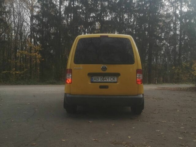 Желтый Фольксваген Кадди, объемом двигателя 2 л и пробегом 191 тыс. км за 7500 $, фото 3 на Automoto.ua